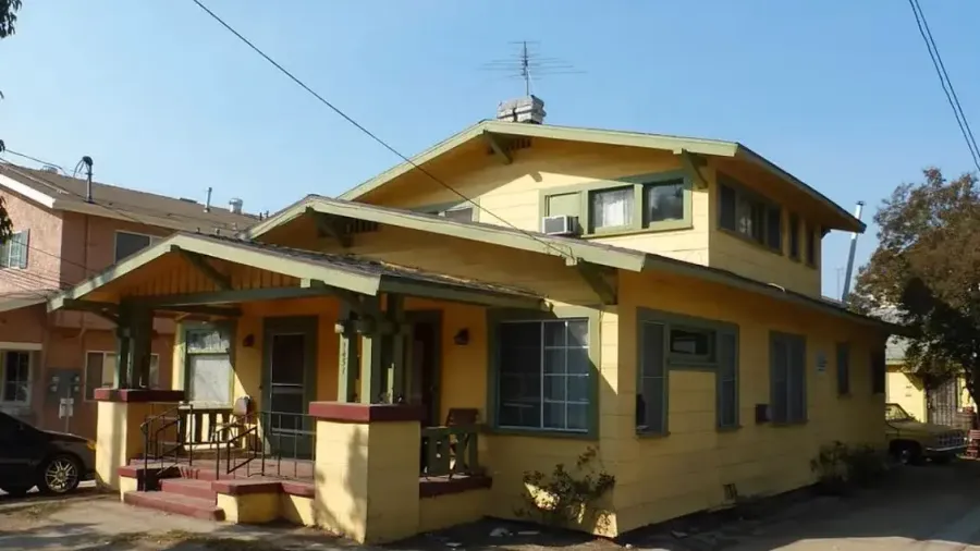 Charles Wiggers built 1449–51 Echo Park Avenue in early 1914. A century later, a giant view-blocking rectangle is slated to land dead-center in a block of irreplaceable vintage charm.