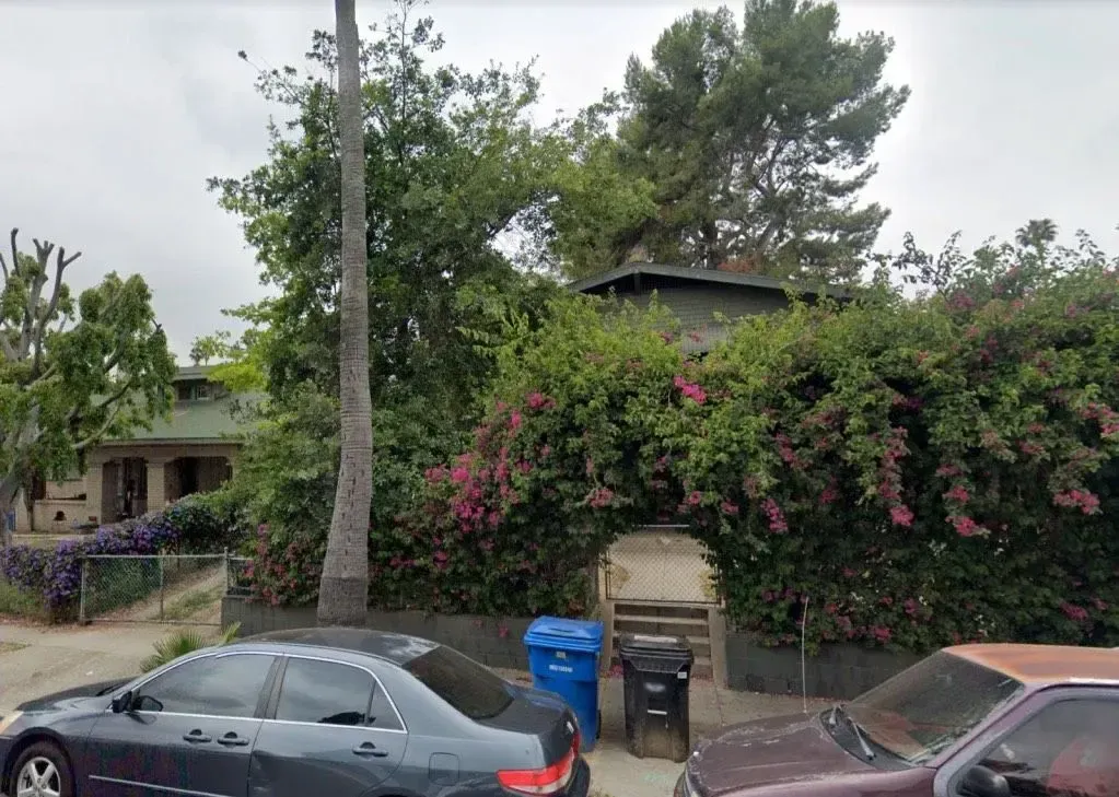 1529 N. Winona Blvd — photograph 6