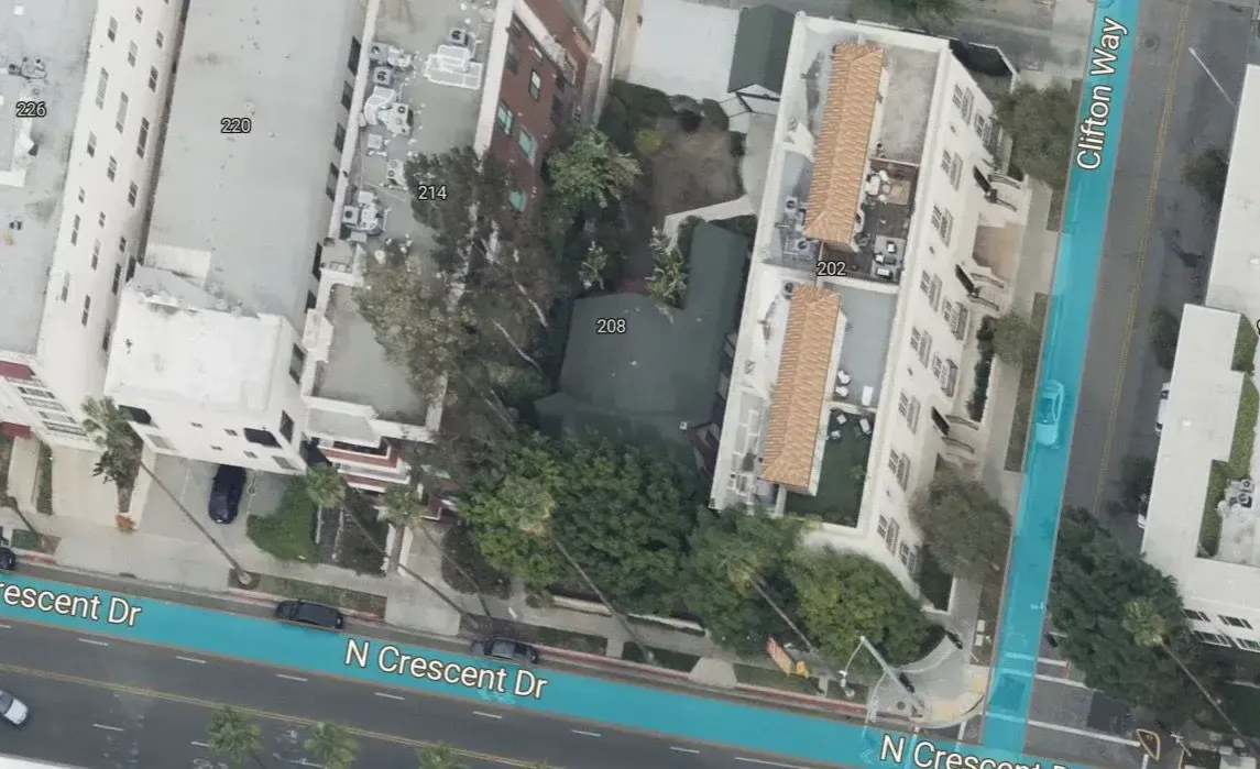 208 N. Crescent Dr., Beverly Hills — photograph 3
