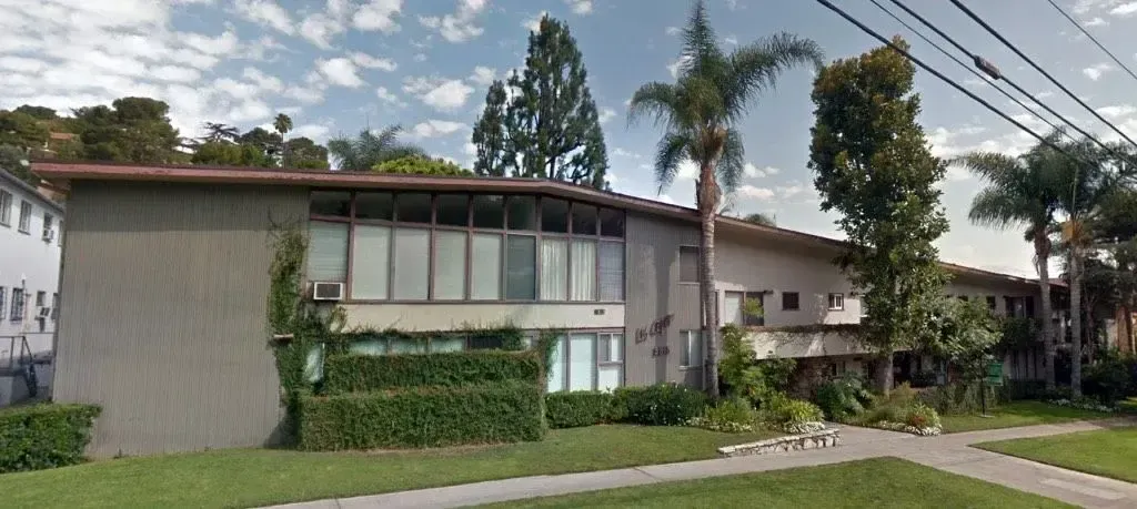 4544 Los Feliz Blvd — photograph 11