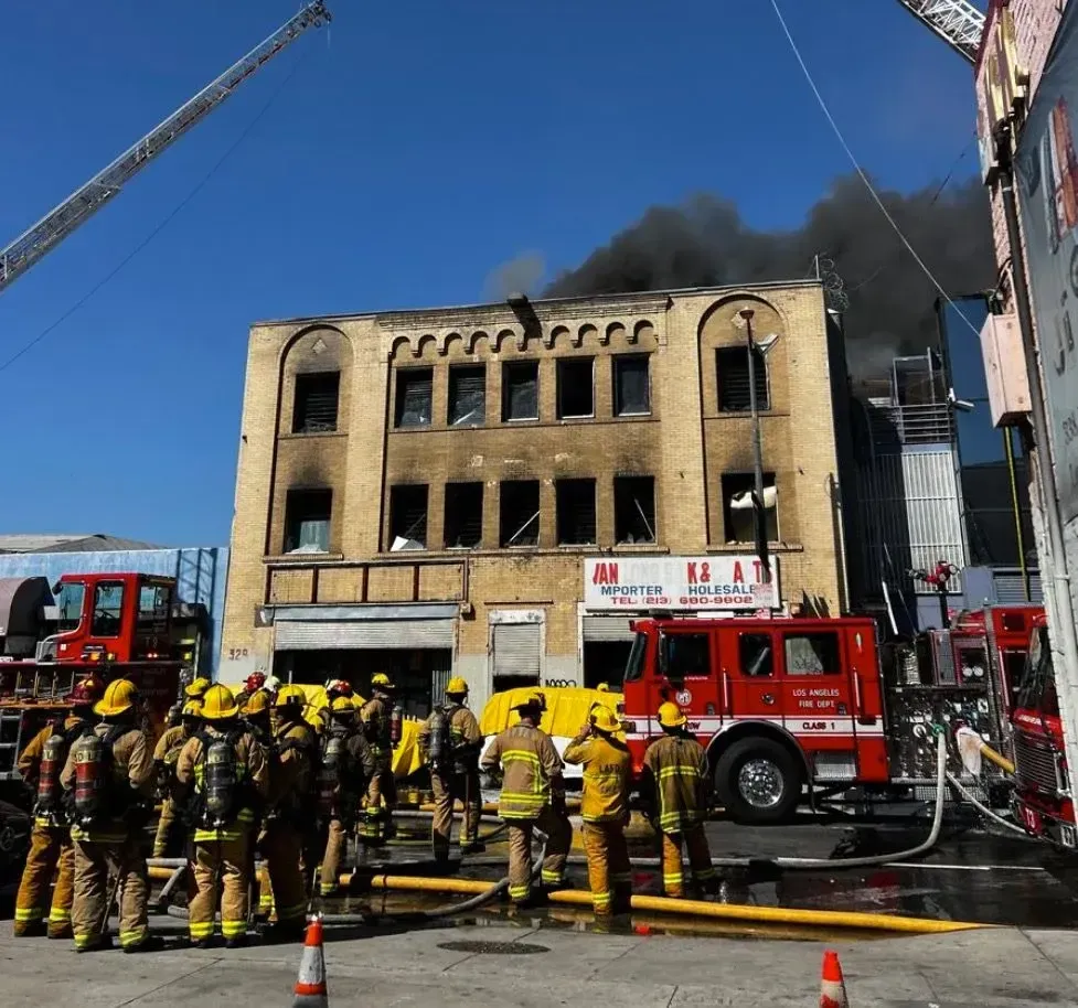 Fire on East Fourth Street — photograph 7