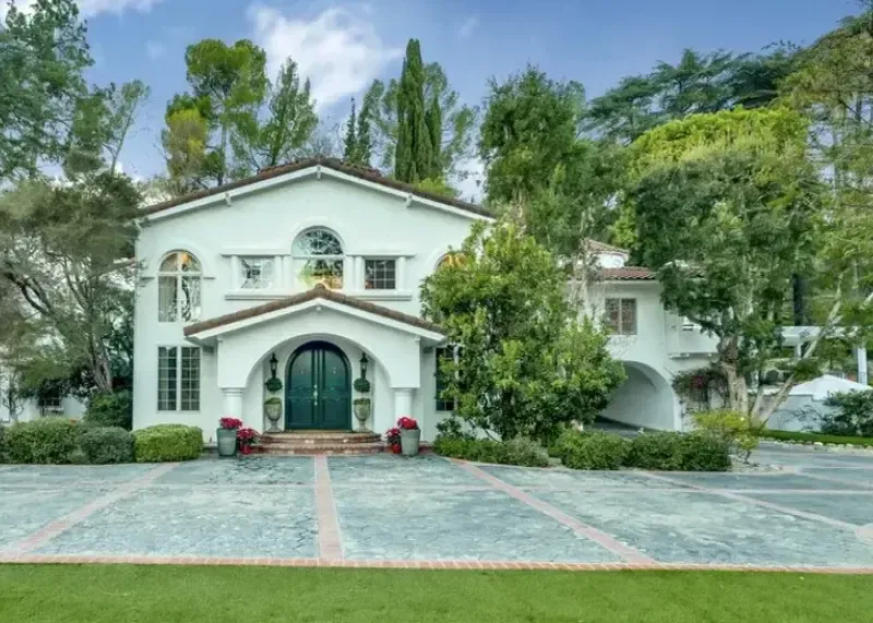 Trebek's House! — photograph 3